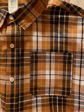 Lot of 3 Thereabouts 100% cotton button down shirts Super Savings! 3 for $21!